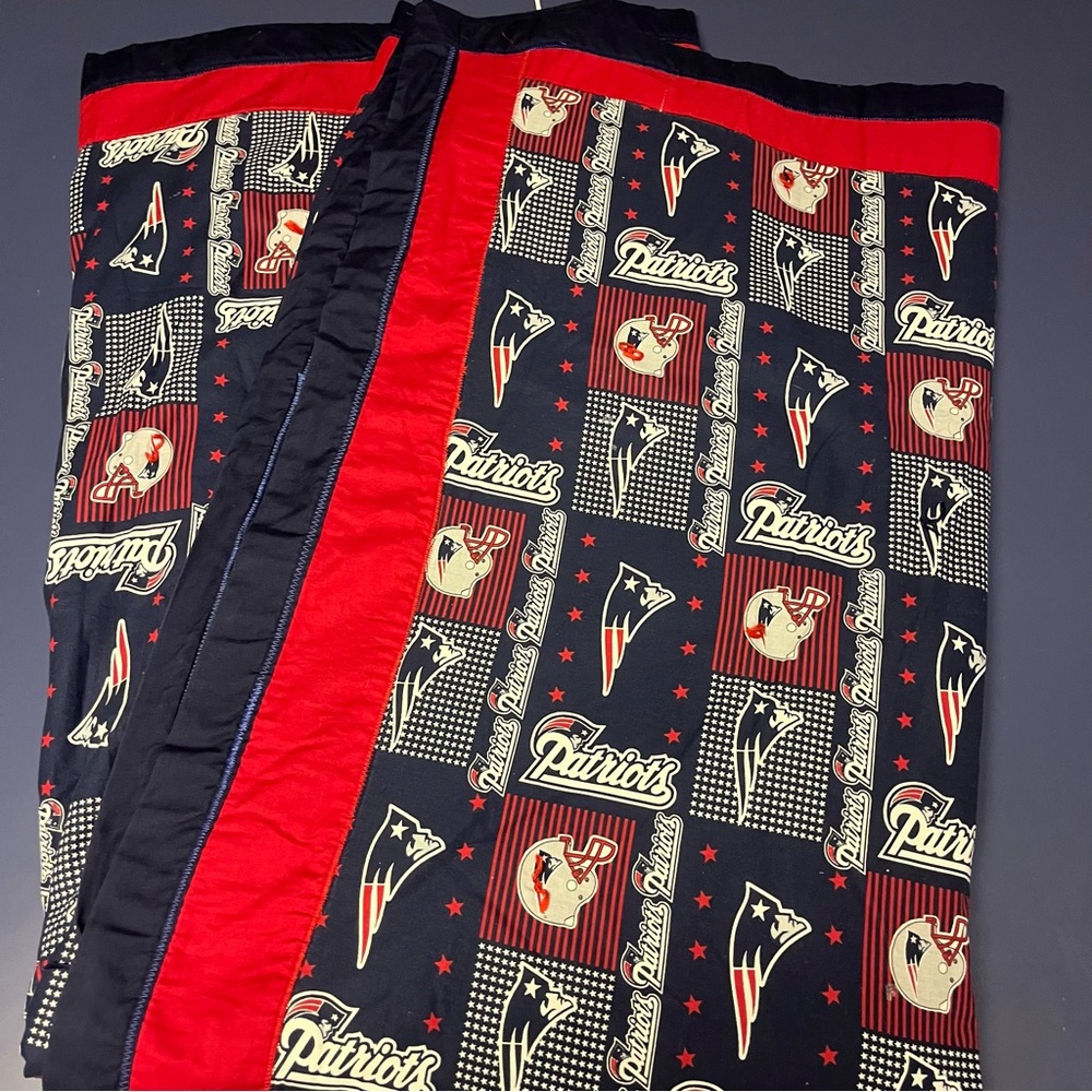 New England‎ Patriots Handmade Twin (~78”x 64”) Quilt  NFL